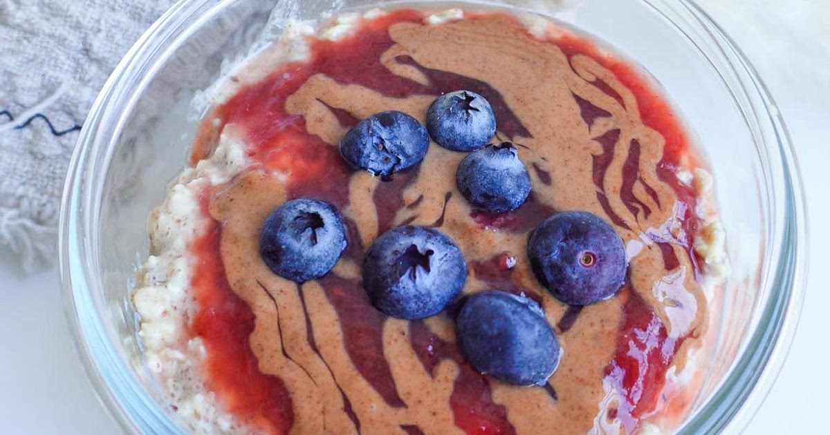 PB & J Overnight Oats Recipe | Samsung Food App