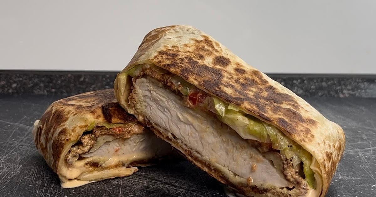 Spicy chickenburger wrap Recipe | Samsung Food App