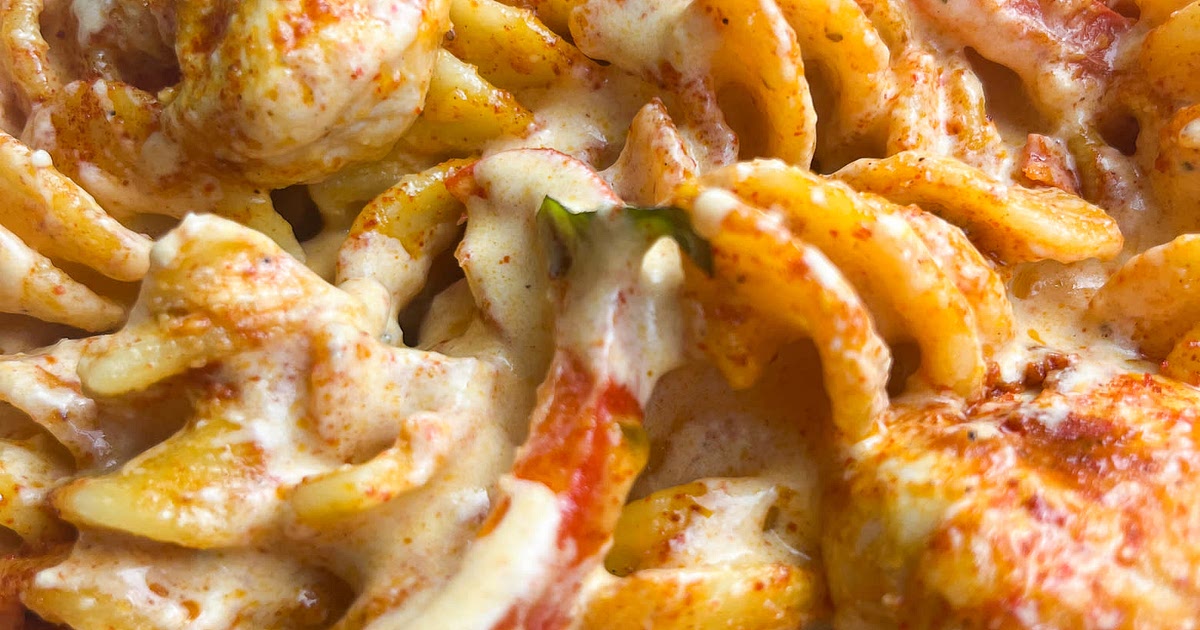 Creamy Mozzarella & Chicken Pasta (with 🫑) Recipe | Samsung Food App