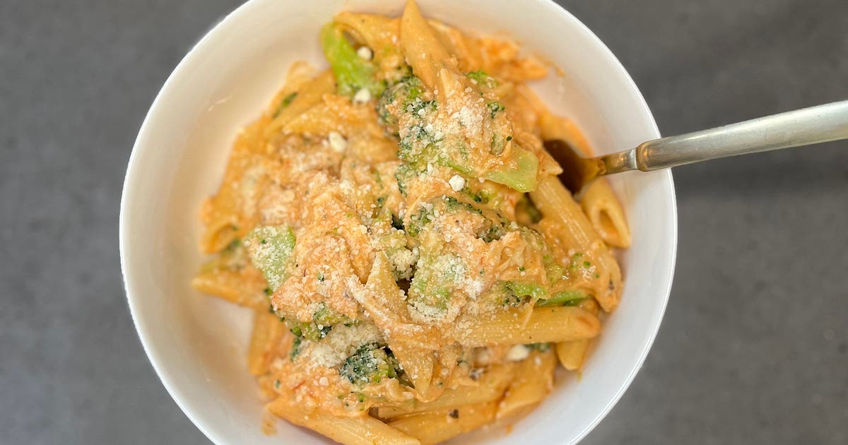 Crockpot Creamy Chicken Pasta Recipe | Samsung Food App