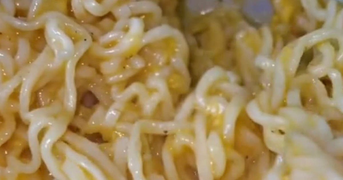 Cheesy Basic Ramen Recipe | Samsung Food App