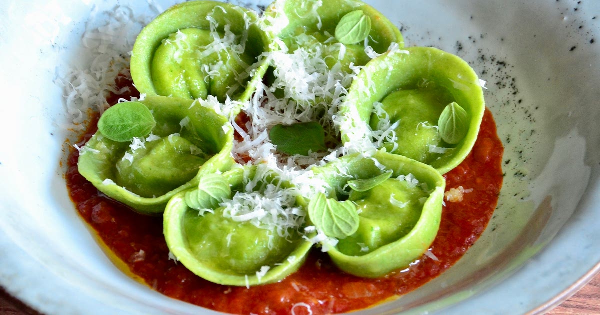 Ricotta and marjoram tortelli with chunky tomato sauce Recipe | Samsung Food App