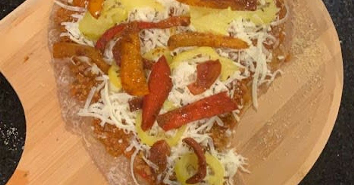 Home Oven Baked Pizza Recipe | Samsung Food App