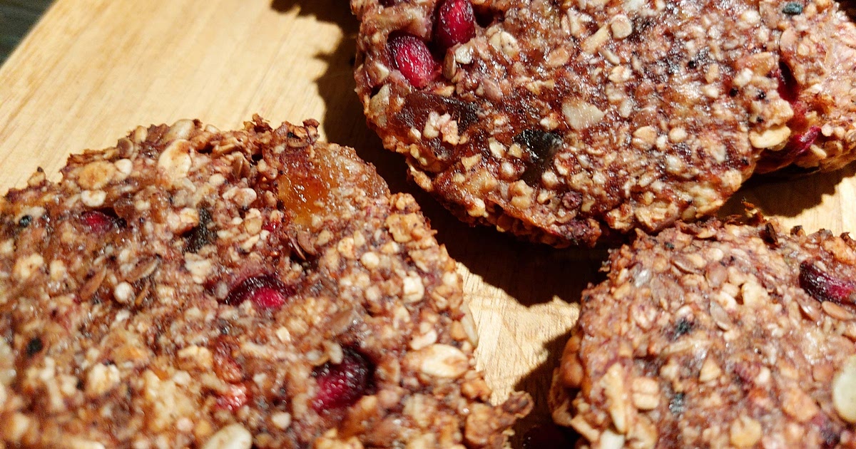 Energy bar - Banana, oatmeal, pomegranate, raisins and cranberries Recipe | Samsung Food App