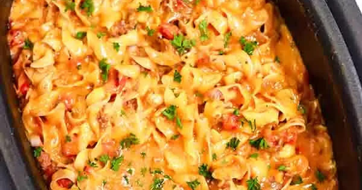 Crock Pot Beef and Noodles Casserole Recipe | Samsung Food App