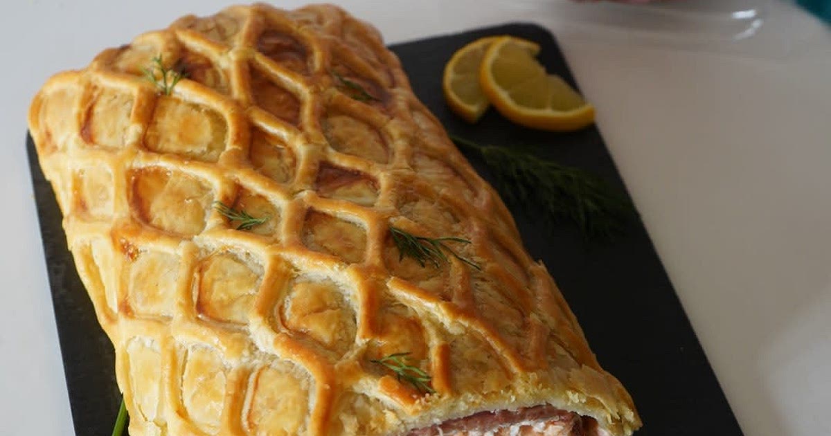 Salmon Wellington With Turkey Rashers Recipe | Samsung Food App