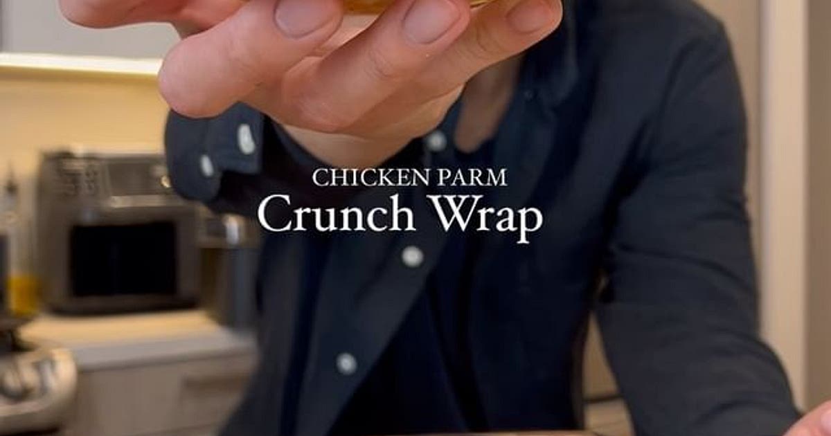 Chicken Parm Crunch Wrap Recipe | Samsung Food App