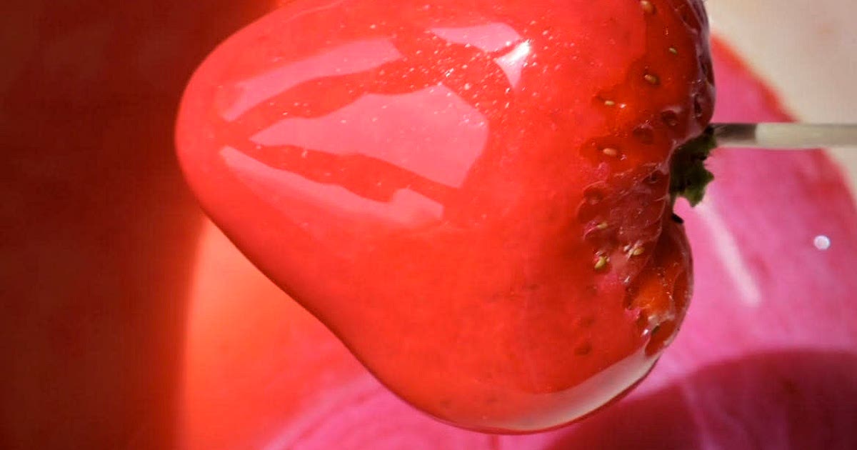 Champagne pink candied strawberries Recipe | Samsung Food App