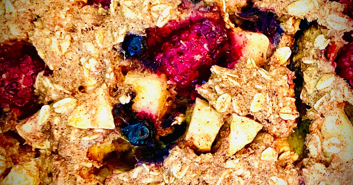 Vegan Apple Berry Oatmeal Bake Recipe | Samsung Food App