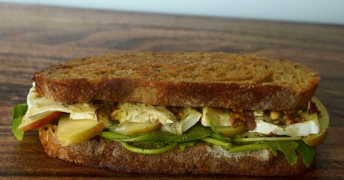 Brie grilled cheese sandwich Recipe | Samsung Food App