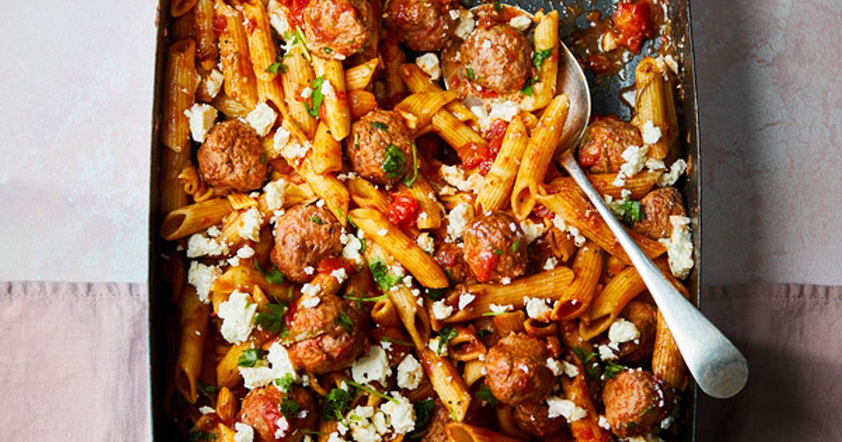 Meatball pasta bake recipe | Slimming World Blog Recipe | Samsung Food App