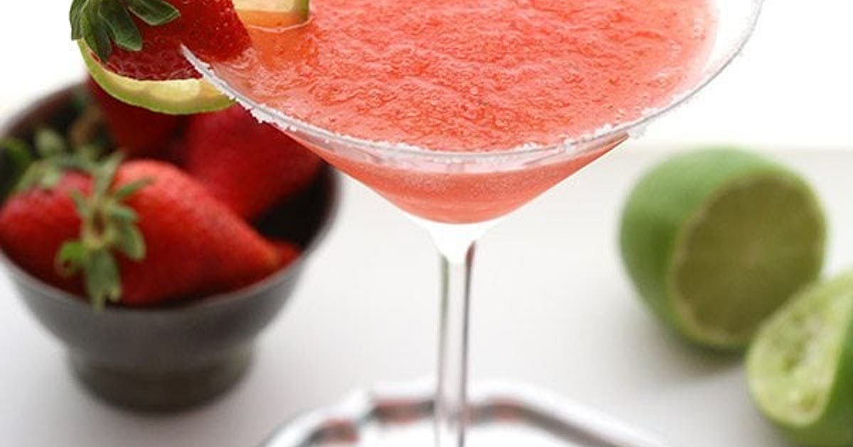 Keto Strawberry Margaritas Recipe | Samsung Food App