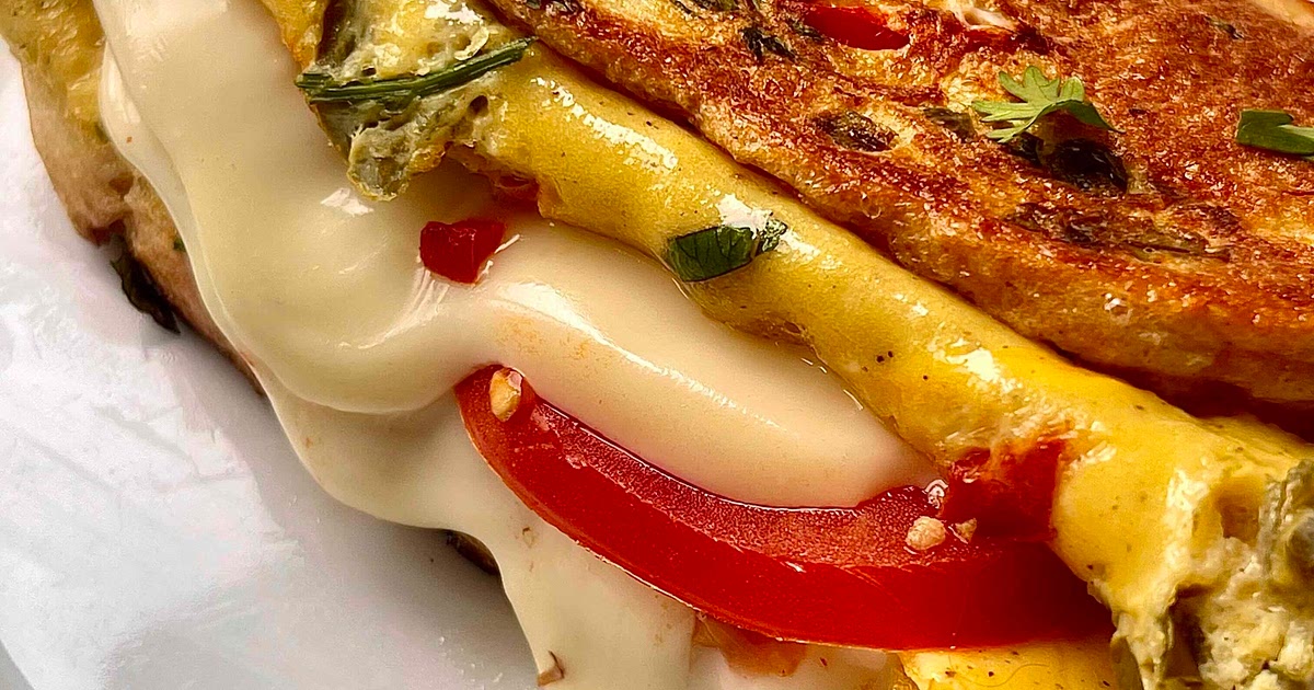 Jalapeño egg cheese sandwich Recipe | Samsung Food App