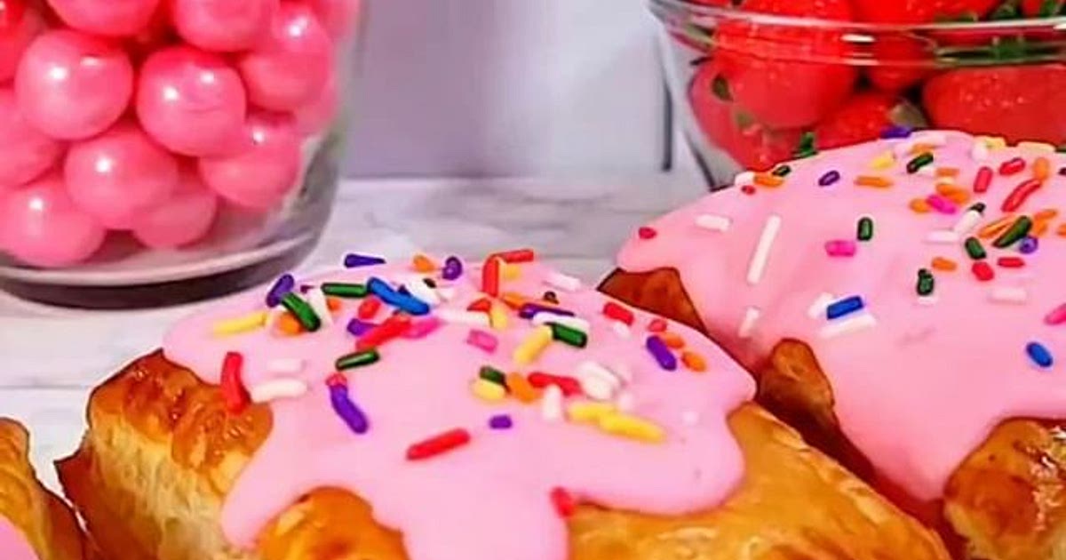 Homemade Strawberry Puff Pastry Pop Tarts Recipe | Samsung Food App