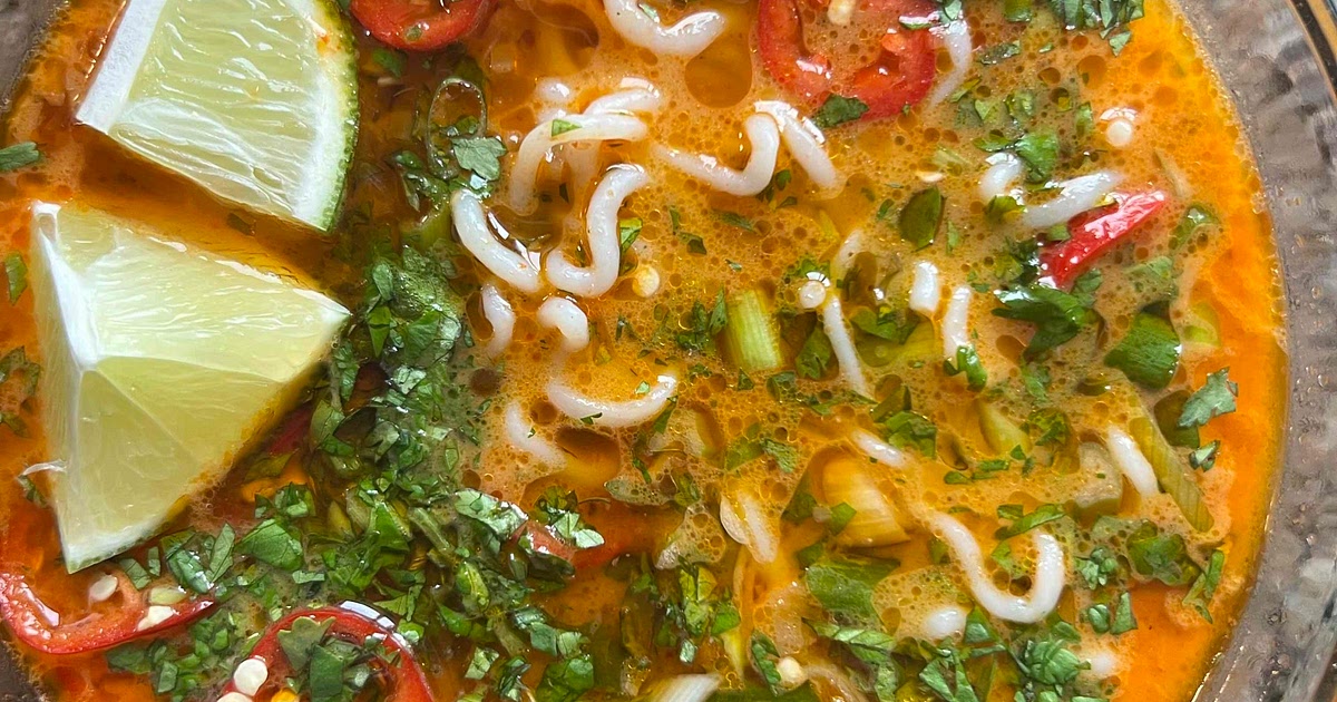 Low Cal & High Protein Thai Inspired Soup Recipe | Samsung Food App