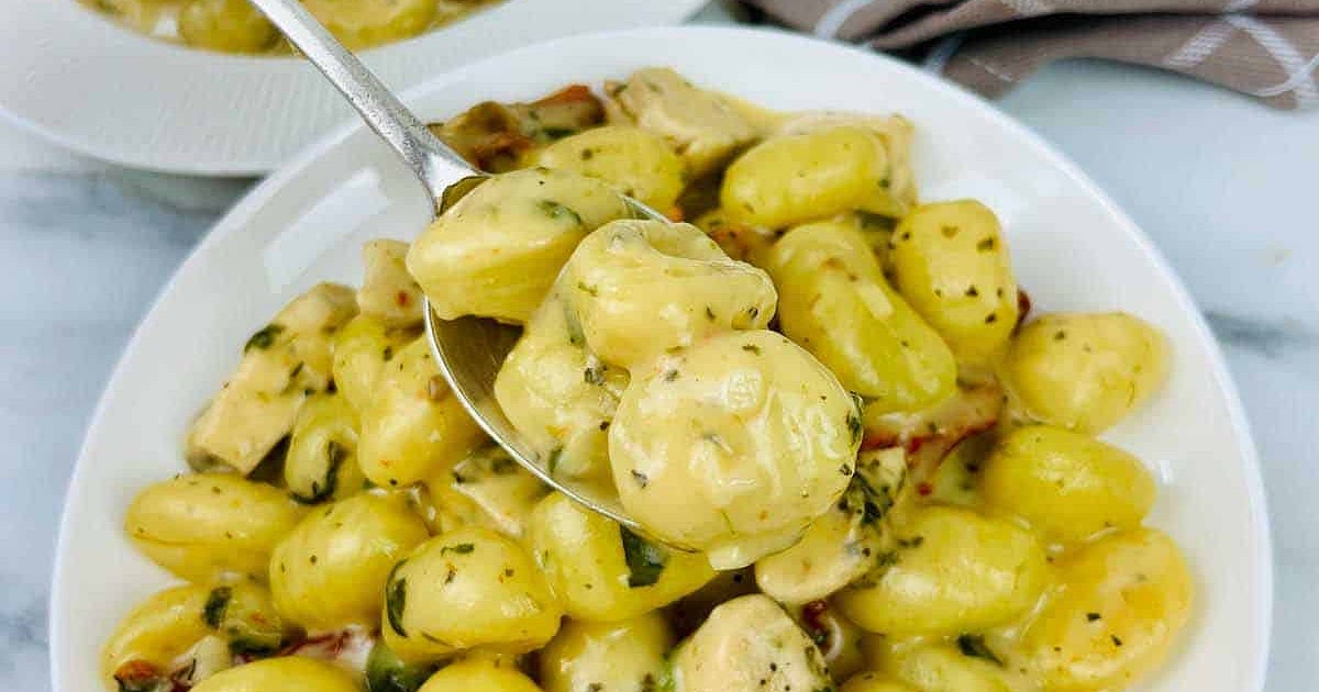 Gnocchi With Chicken And Italian Herbs Recipe | Samsung Food App