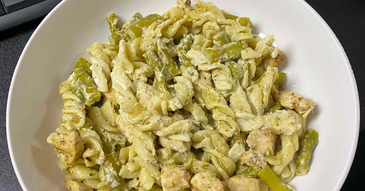 Creamy chicken & asparagus pesto pasta Recipe | Samsung Food App