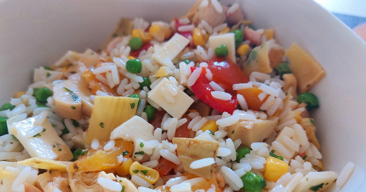 Rice salad - Hotdogs, gouda, peas and picked vegetables. Recipe ...