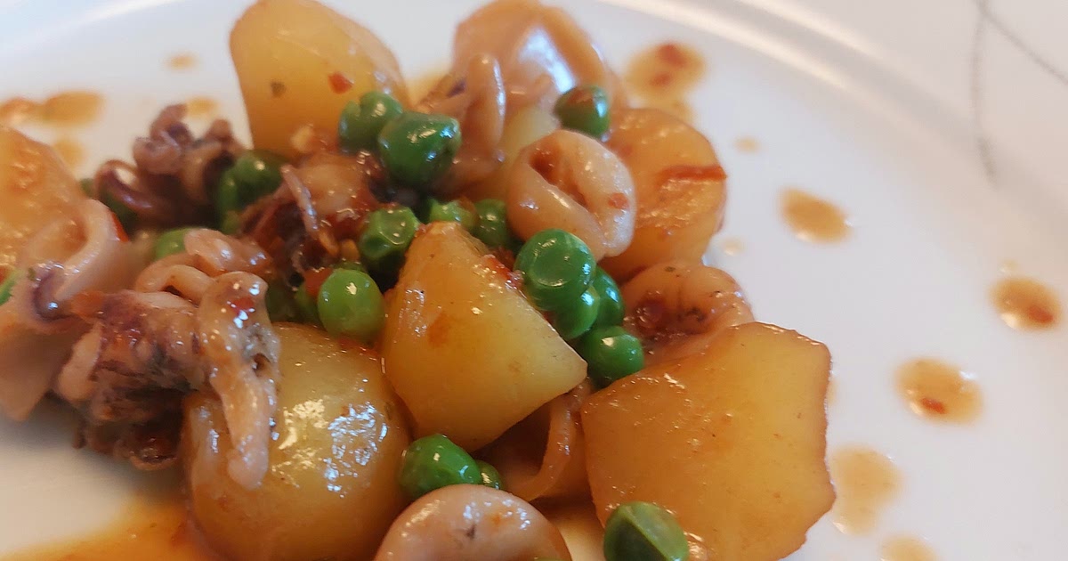 Cuttlefish with potatoes, peas and chili Recipe | Samsung Food App