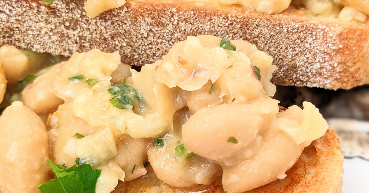 Silky smooth white beans with garlic + lemon Recipe | Samsung Food App