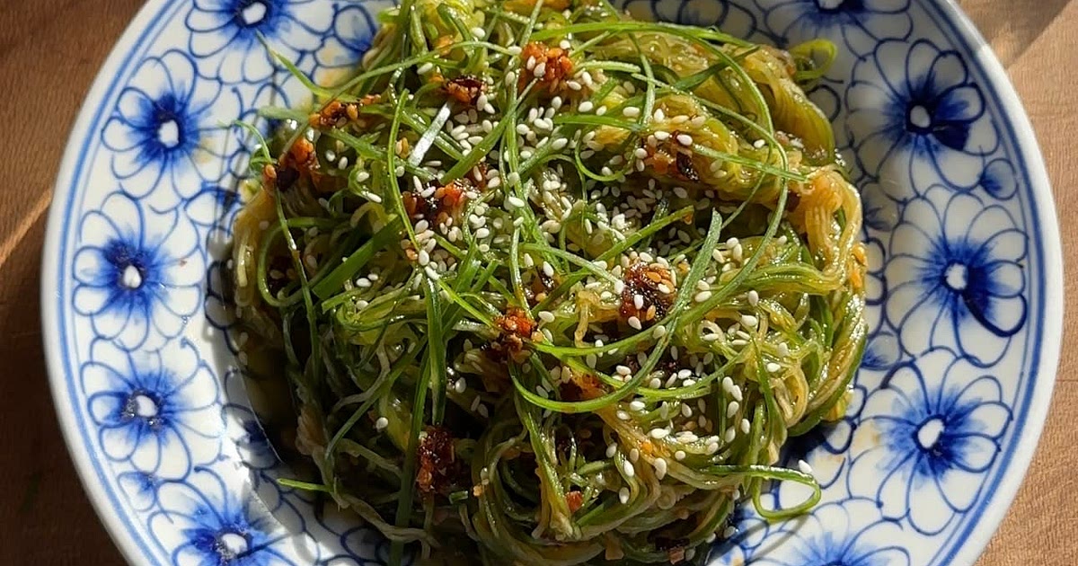 5 Minute Cucumber Noodle Recipe 🥒 | Samsung Food App