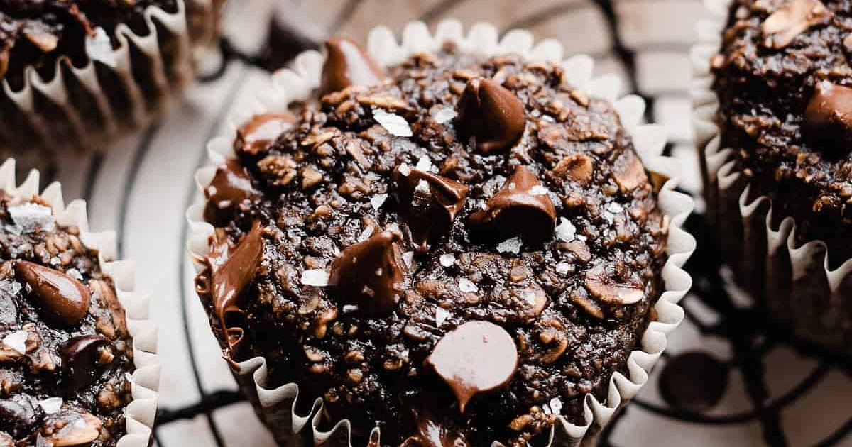 Healthy Banana Chocolate Oat Muffins Recipe | Samsung Food App