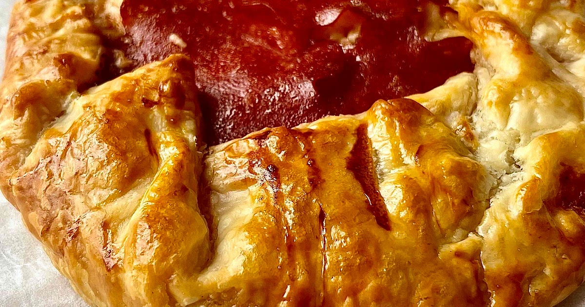 Cheesy Puff Pastry Galettes Recipe | Samsung Food App