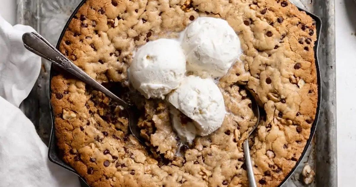 Skillet cookie Recipe | Samsung Food App