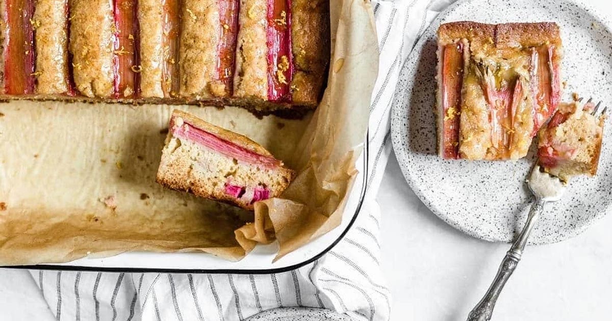 Rhubarb almond honey cake Recipe | Samsung Food App