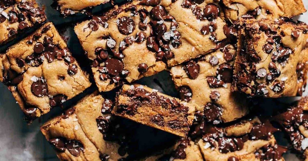 Brown butter chocolate chip cookie bars Recipe | Samsung Food App