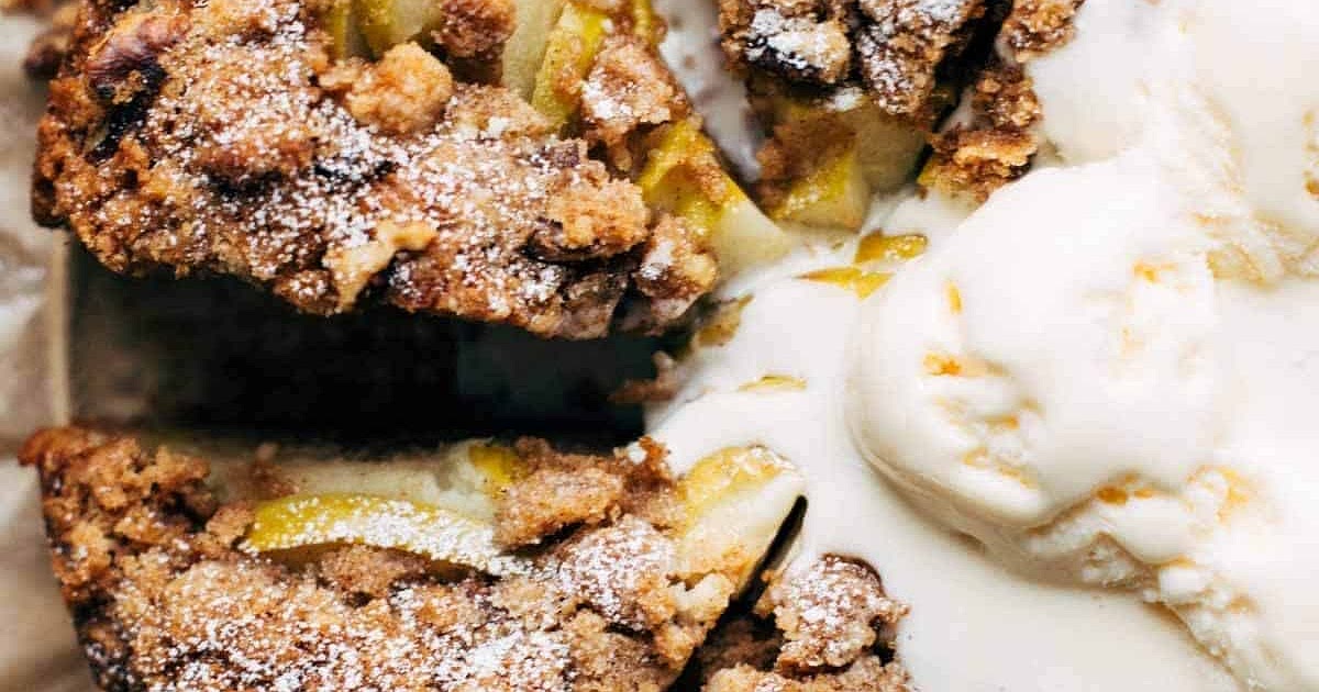 Walnut apple crumble cake Recipe | Samsung Food App