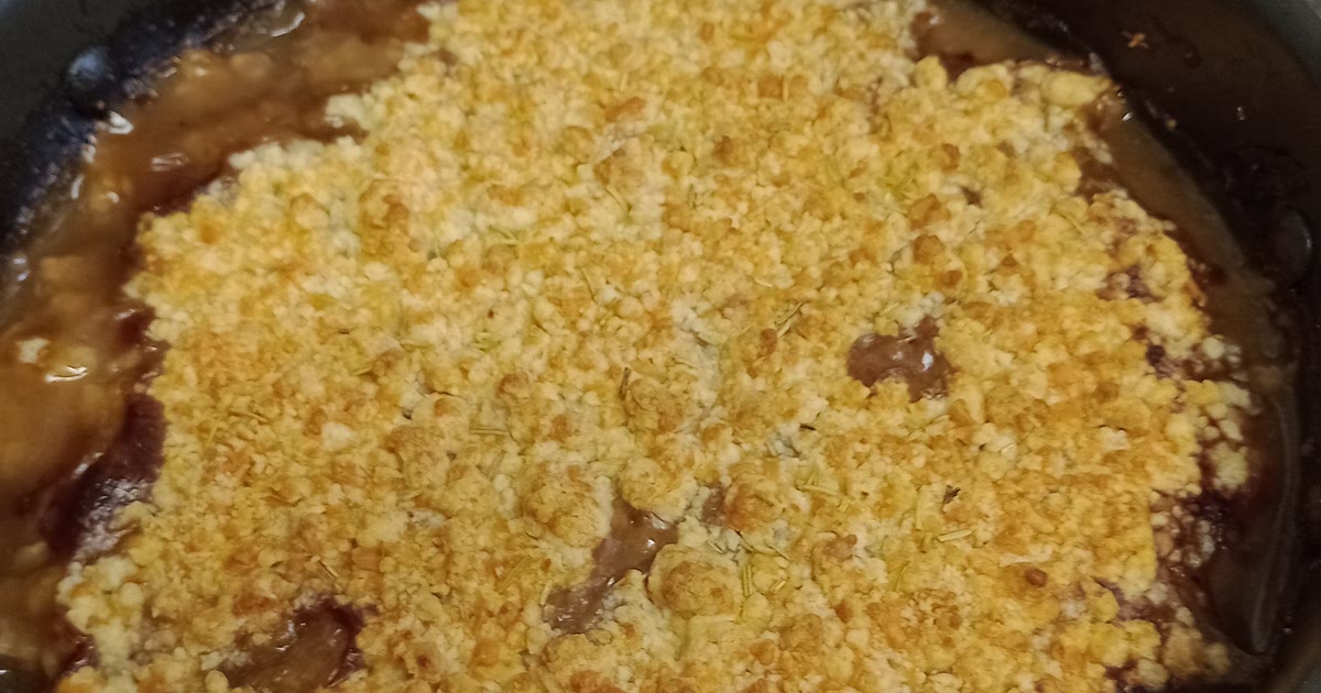 Beef Casserole with Cheesy Herbed Crust Recipe | Samsung Food App