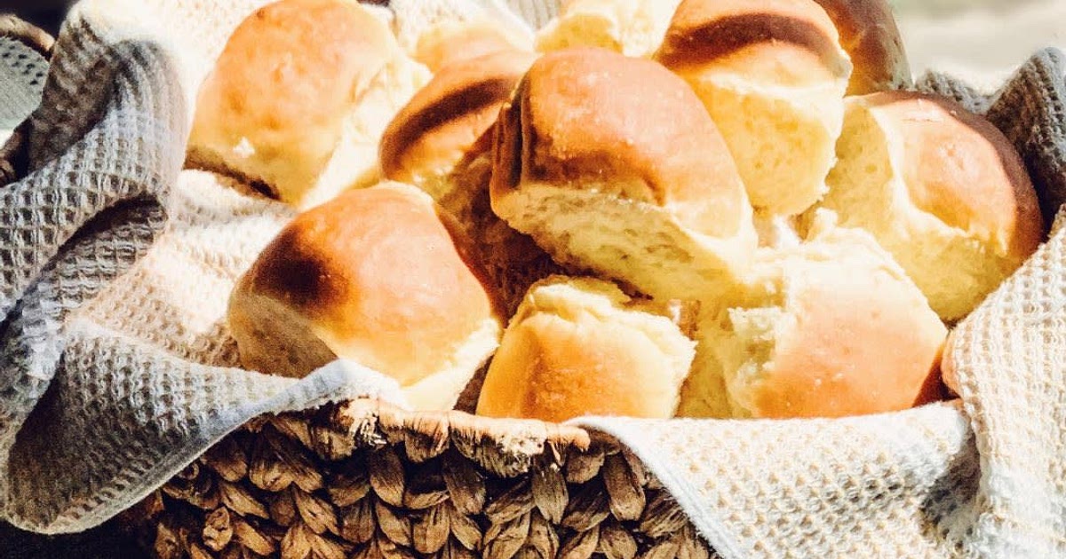 Simple &amp; Soft Sheet Pan Dinner Rolls Recipe | Samsung Food App