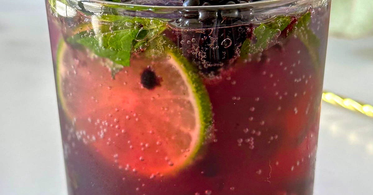 Gut Healthy Blackberry Mint Mojito Mocktail Recipe | Samsung Food App