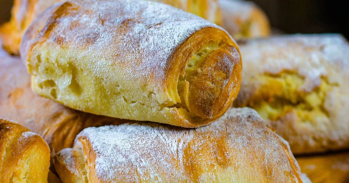 Texas Roadhouse Rolls with Cinnamon Butter Recipe | Samsung Food App