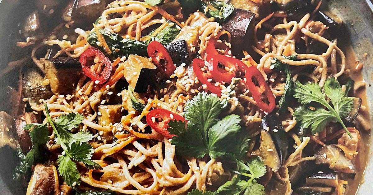 Chilli Peanut Aubergine Noodles Recipe | Samsung Food App