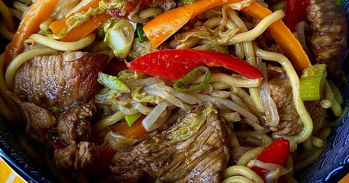20 Minute Chicken Noodle Stir Fry Recipe | Samsung Food App