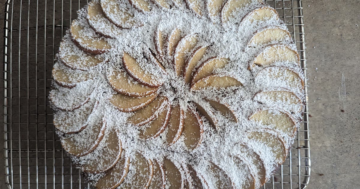 Double Apple Cake Recipe | Samsung Food App