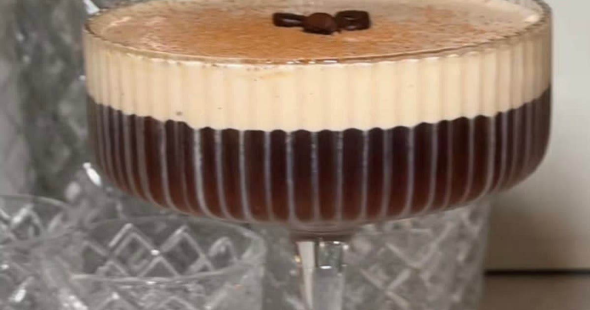 Pumpkin Cream Cold Foam Espresso Martini Recipe | Samsung Food App