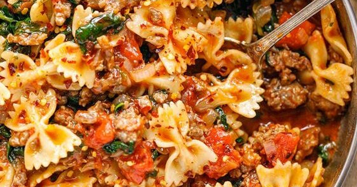 Tomato Spinach Sausage Pasta Recipe | Samsung Food App