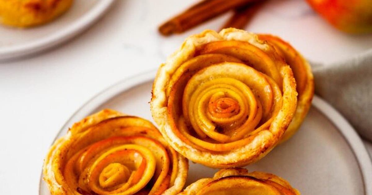 Mini Caramel Apple Pies Recipe | Samsung Food App
