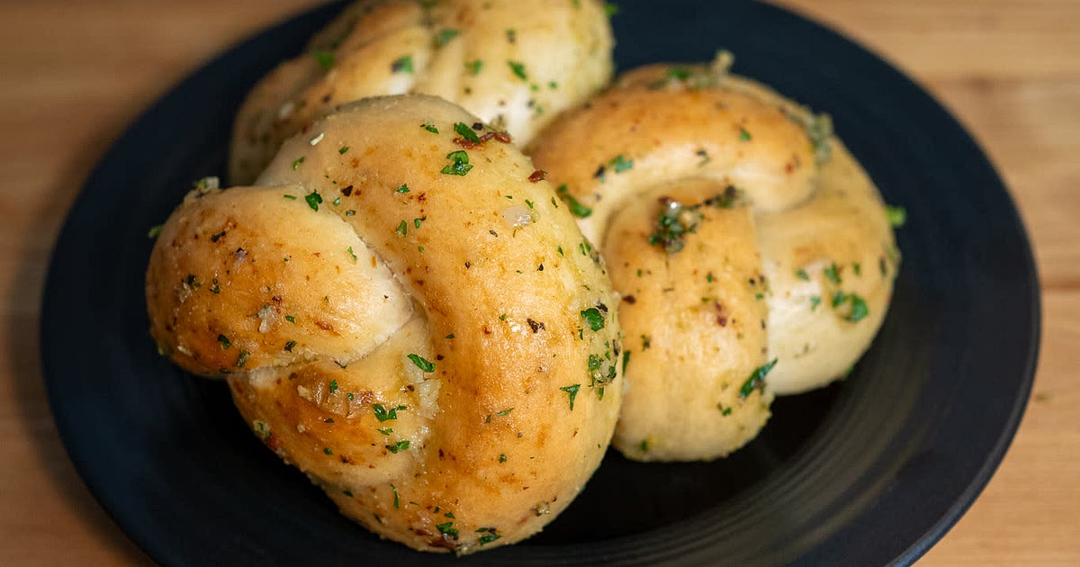 Garlic Knots Recipe | Samsung Food App