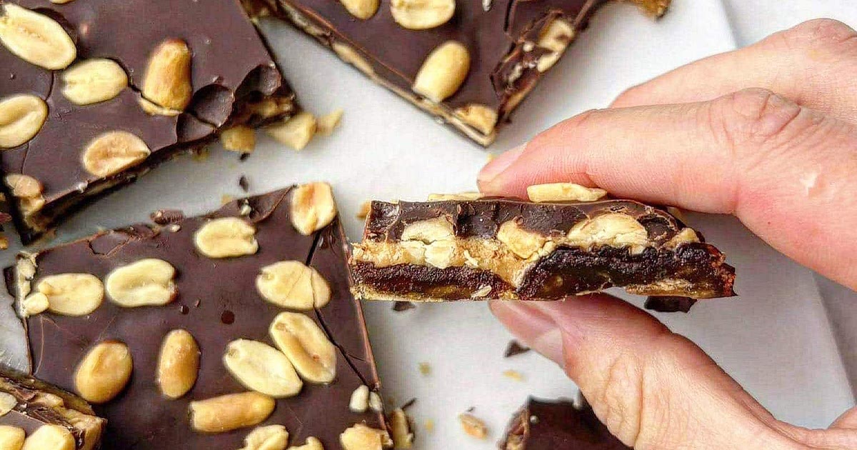 5-Ingredient Chocolate Peanut Butter Bark with Dates Recipe | Samsung Food App