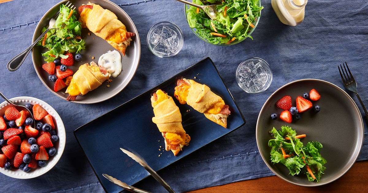 Cheesy Chicken-Bacon Ranch Crescent Rolls for Two Recipe | Samsung Food App