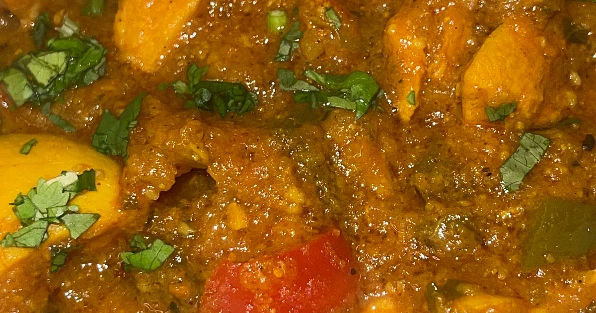 Slow Cooker Chicken Bhuna Recipe | Samsung Food App