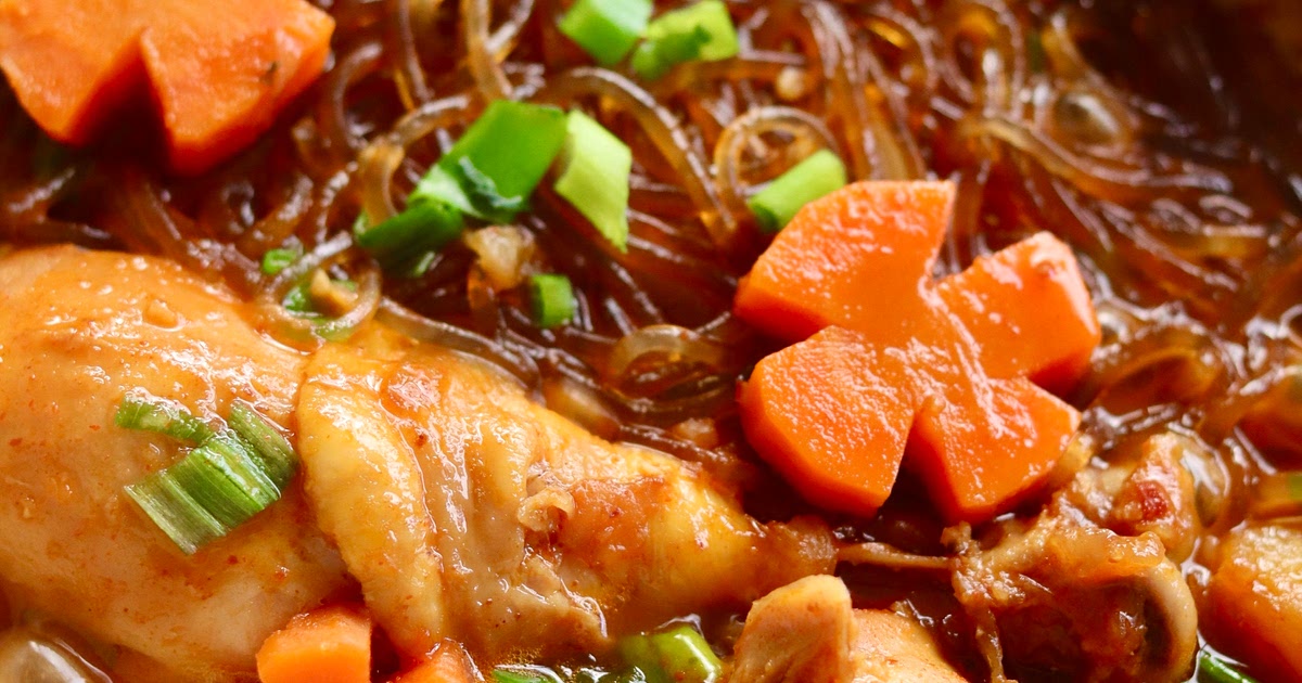 Spicy Korean Chicken Stew (Dakdoritang) Recipe | Samsung Food App