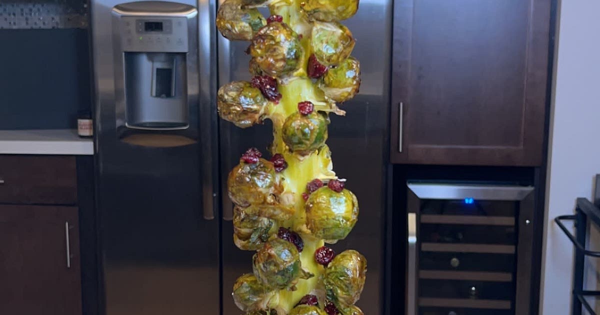 Brussels Sprout Stalk Christmas Tree Recipe | Samsung Food App