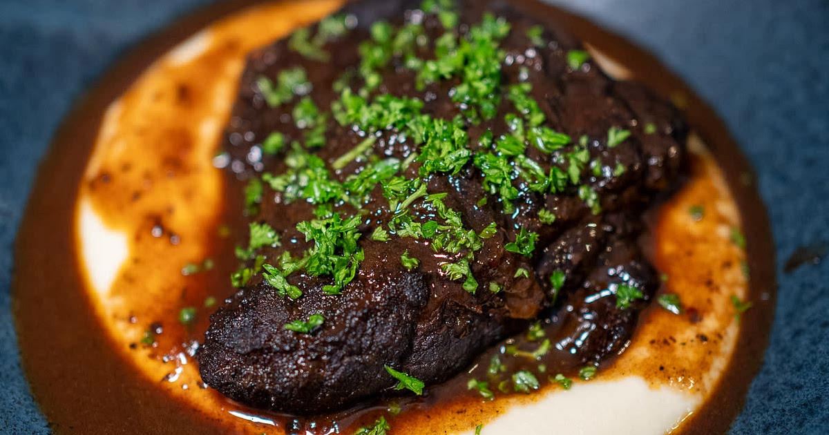 Braised Beef Cheeks with Parsnip Puree Recipe | Samsung Food App