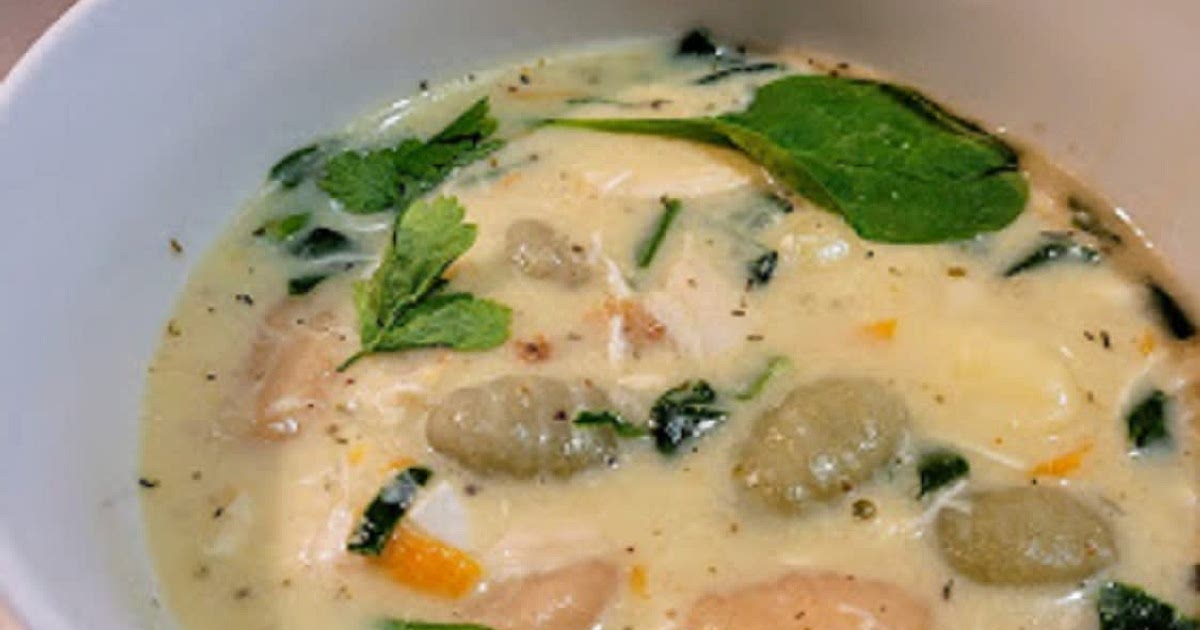 Chicken Spinach Gnocchi Soup Recipe | Samsung Food App