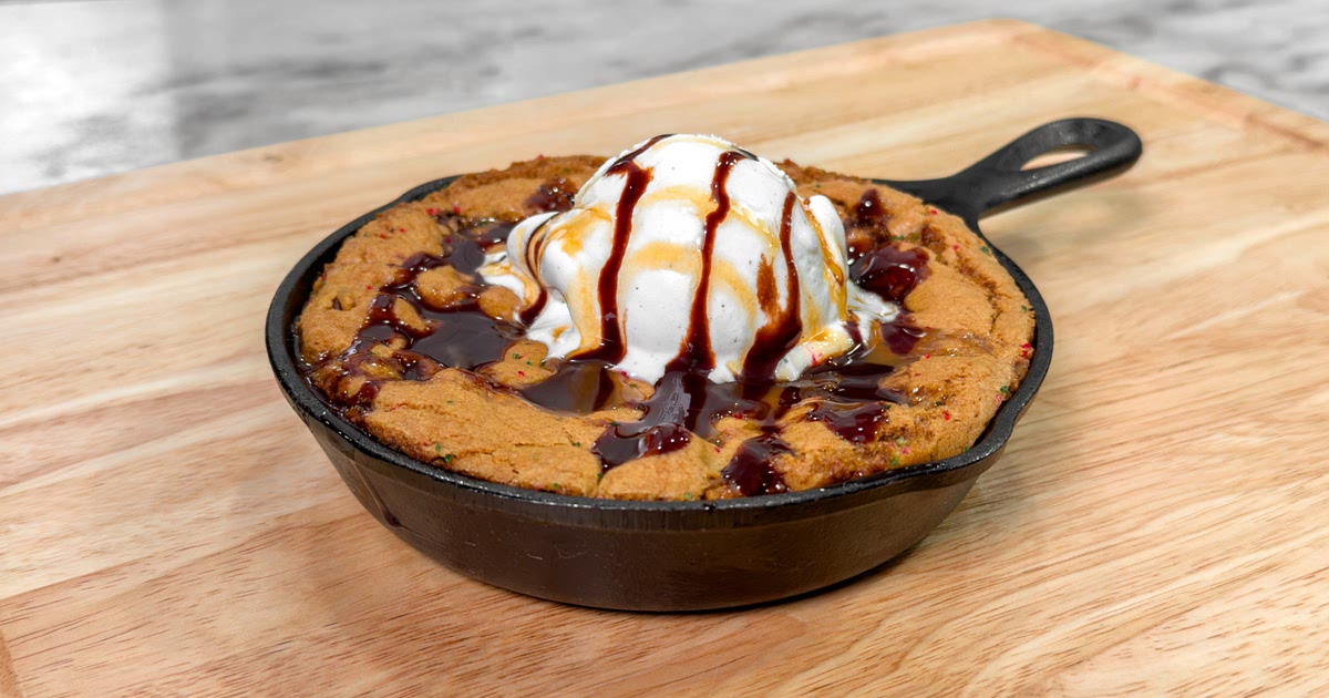 Air Fryer Chocolate Chip Skillet Cookie Recipe | Samsung Food App